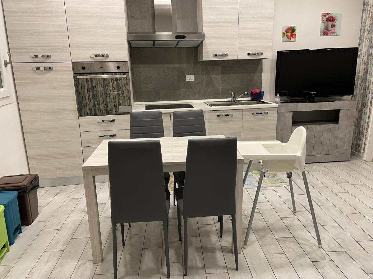 ג'נצאנו די רומא Vivere Il Borgo Sul Lago מראה חיצוני תמונה