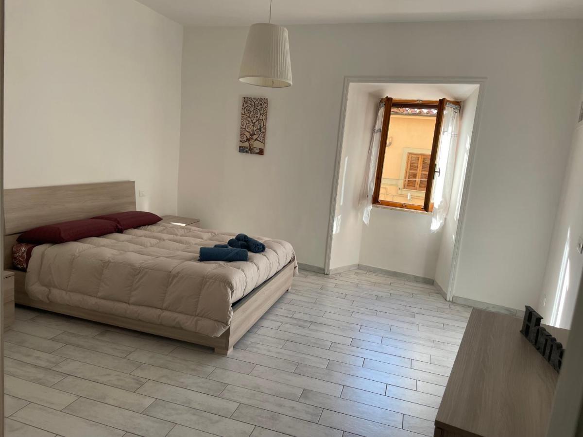 ג'נצאנו די רומא Vivere Il Borgo Sul Lago מראה חיצוני תמונה